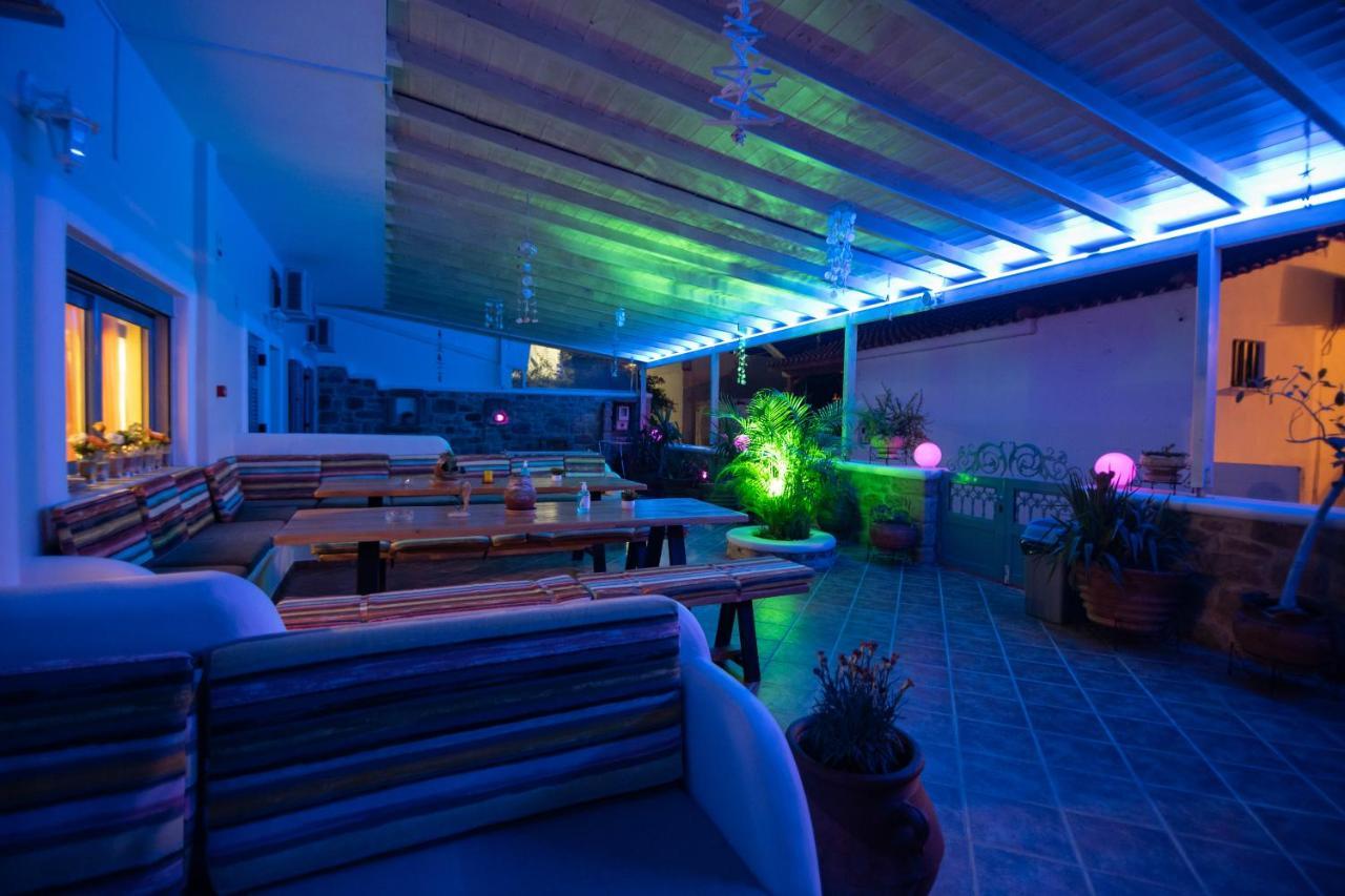 Coralli Rooms & Restaurant Elafonissos Buitenkant foto